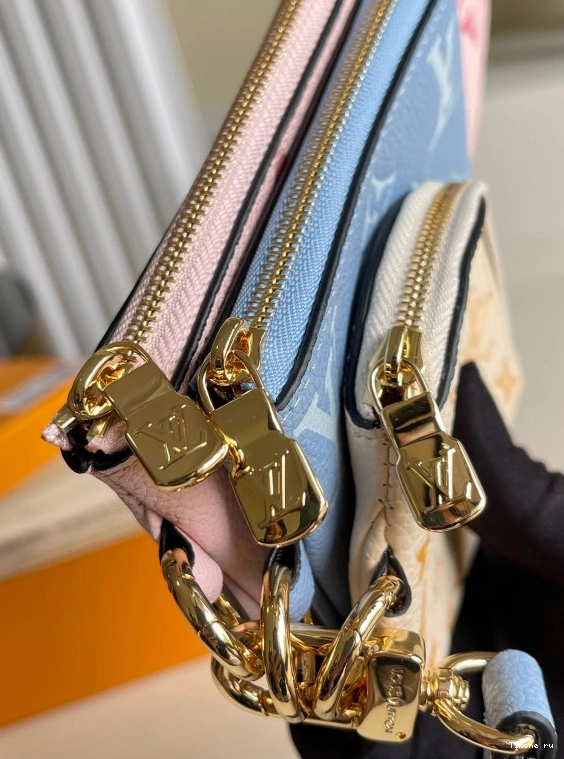 Affordable VUITTON NTRIO LOUIS POUCH 0713